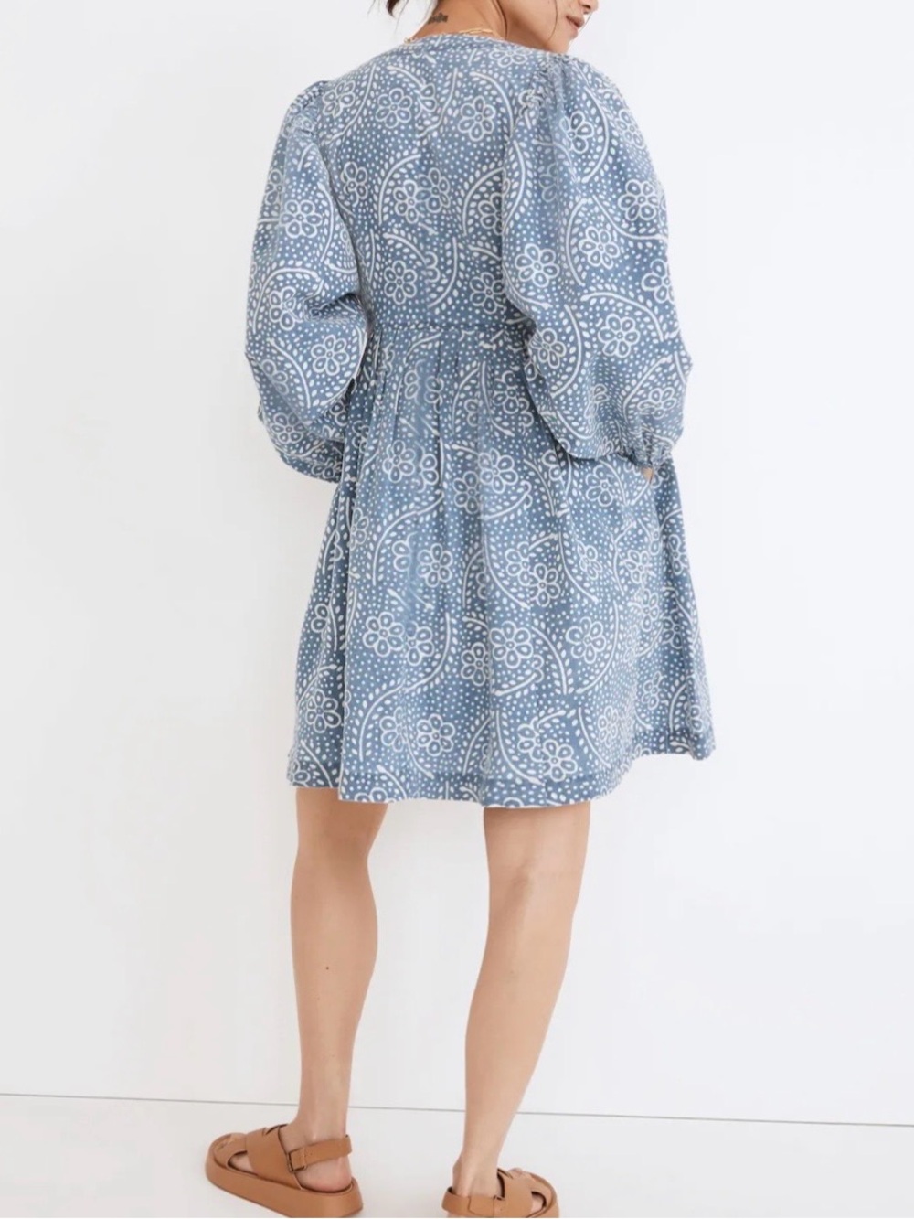 Madewell Bubble-Sleeve Button-Front Mini Dress in Indigo Paisley - Picture 3 of 9